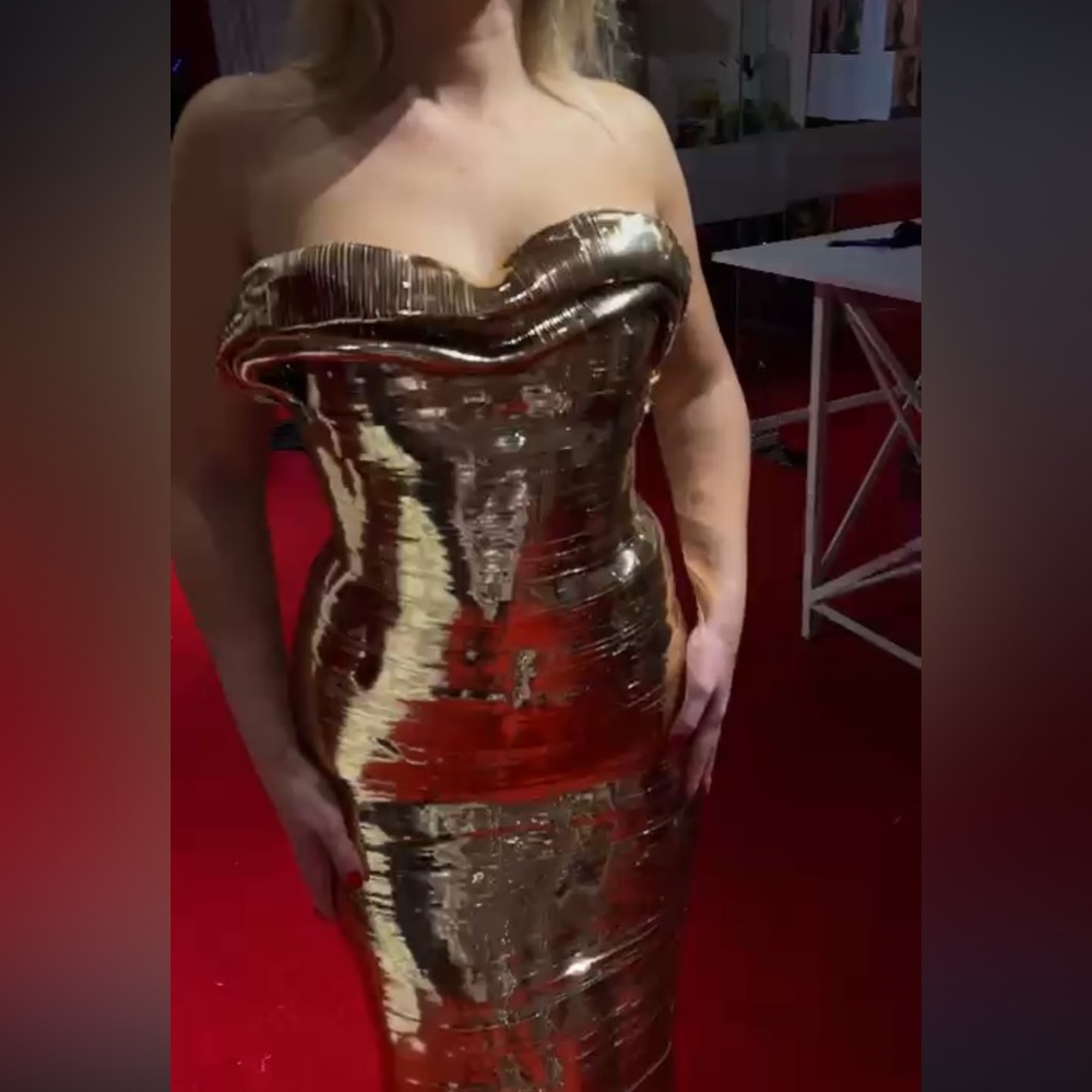 Valdrin sahiti dress